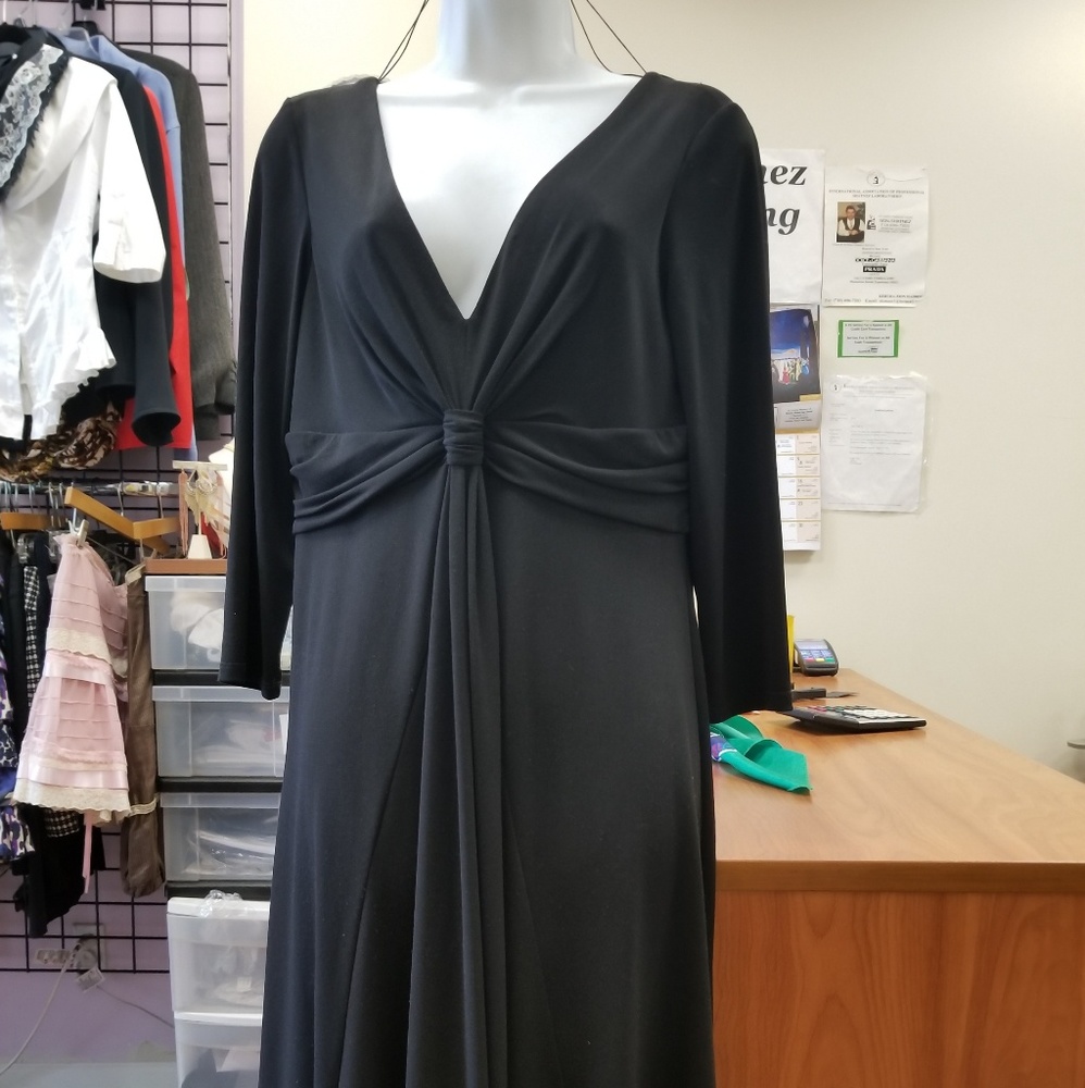 London Times Elegant Black Dress